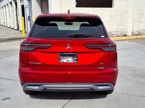 New 2025 Mitsubishi Outlander SE image 4