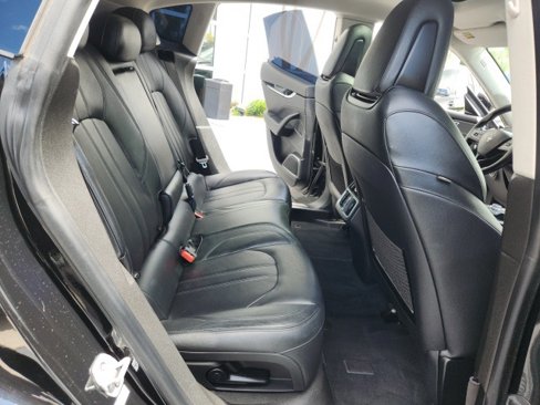 Used 2018 Maserati Levante S GranSport image 23