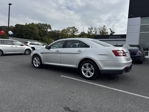 Used 2016 Ford Taurus SEL w/ Equipment Group 201A image 7