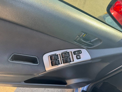 Used 2006 Toyota Matrix image 11