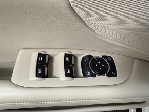 Used 2019 Lincoln MKZ Reserve image 12