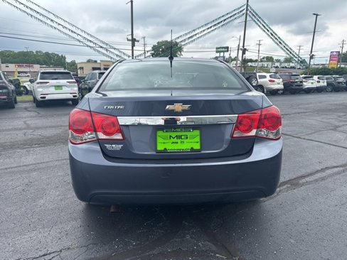 Used 2014 Chevrolet Cruze LS image 4