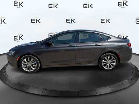 Used 2016 Chrysler 200 S w/ Navigation & Sound Group I image 6