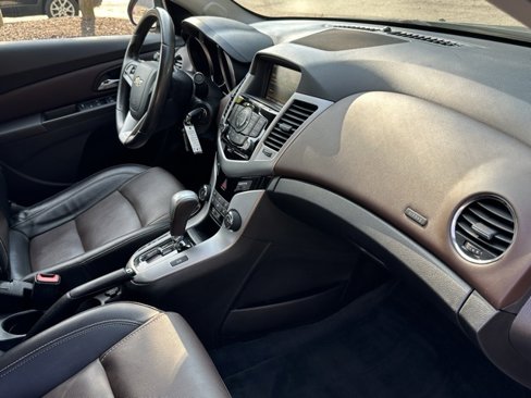 Used 2015 Chevrolet Cruze LT image 26