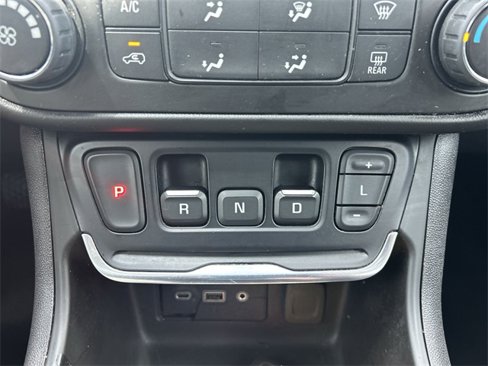 Used 2021 GMC Terrain SLE image 31