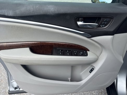 Used 2017 Acura MDX SH-AWD w/ Technology Package image 10