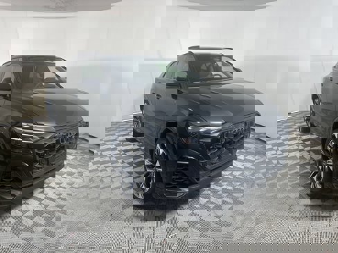 Certified 2025 Audi Q8 Premium Plus image 1