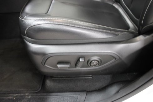 Used 2024 Jeep Grand Cherokee Limited 4xe image 13