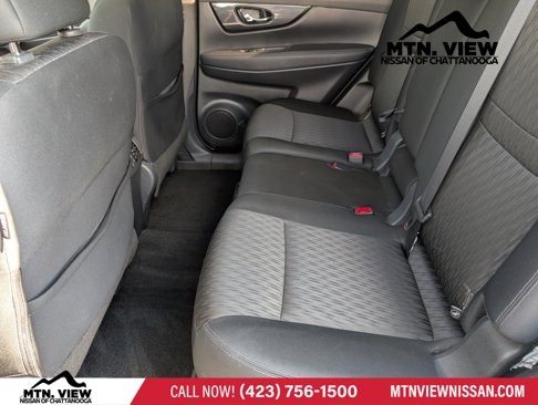 Used 2018 Nissan Rogue SV image 12