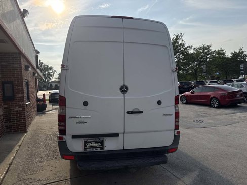 Used 2017 Mercedes-Benz Sprinter 2500 image 3