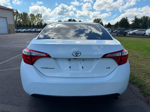 Used 2016 Toyota Corolla LE image 2