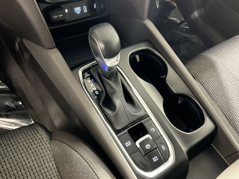 Used 2020 Hyundai Santa Fe SEL w/ Convenience Package image 18