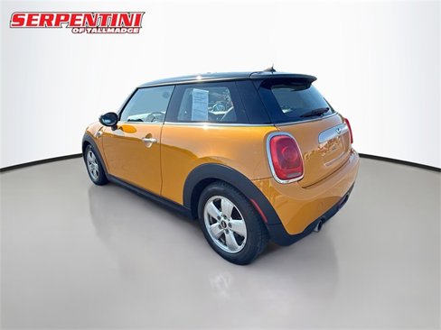 Used 2015 MINI Cooper 2-Door Hardtop image 9