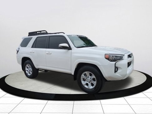 Used 2021 Toyota 4Runner SR5 Premium image 1