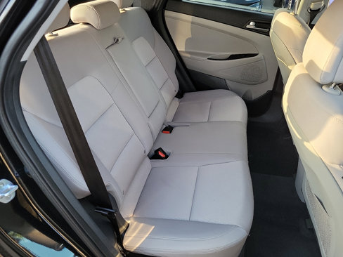 Used 2018 Hyundai Tucson SEL image 18