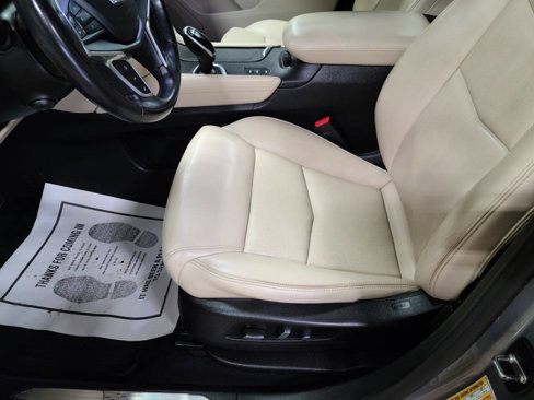Used 2018 Cadillac XT5 Premium Luxury image 22