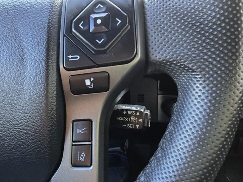 Used 2018 Toyota Tacoma TRD Sport image 55