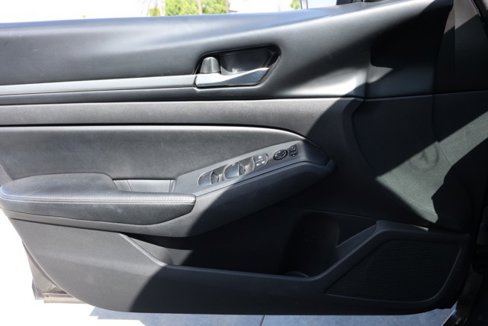 Used 2022 Nissan Altima 2.5 SV image 22