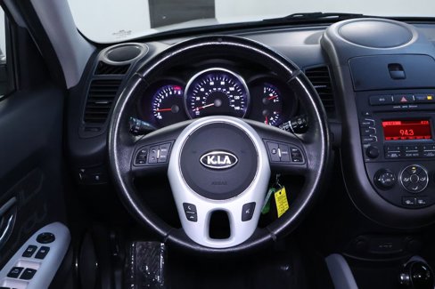 Used 2012 Kia Soul + image 16