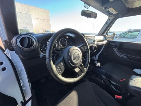 Used 2015 Jeep Wrangler Sport image 29