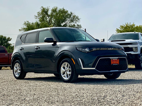 Used 2023 Kia Soul LX w/ Option Group 015 image 9