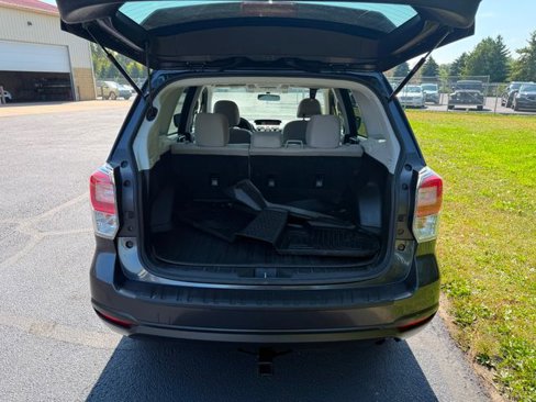 Used 2018 Subaru Forester 2.5i Premium image 3
