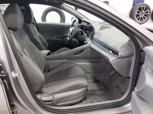 New 2025 Hyundai Elantra SEL w/ Cargo Package image 19