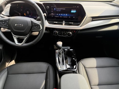 Used 2024 Chevrolet Trax ACTIV w/ Sunroof Package image 11