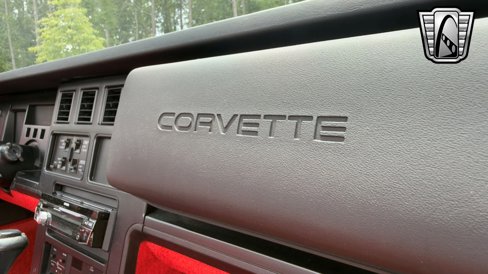 Used 1989 Chevrolet Corvette Convertible image 18