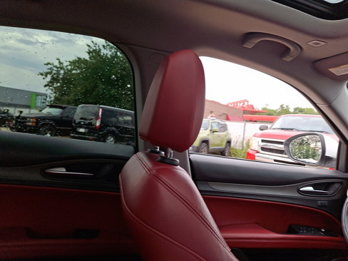 Used 2018 Alfa Romeo Stelvio Ti image 13