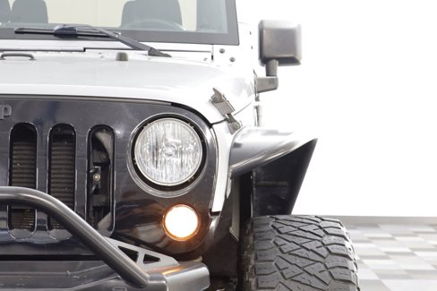 Used 2015 Jeep Wrangler Sport image 31