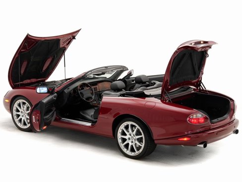 Used 2003 Jaguar XK8 Convertible image 37