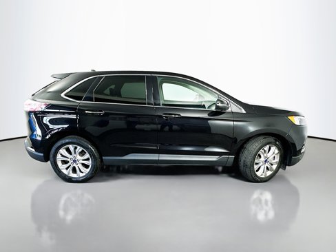 Used 2022 Ford Edge Titanium image 8