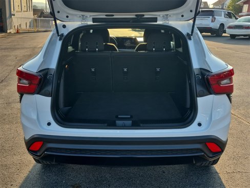 Used 2024 Chevrolet Trax RS image 31