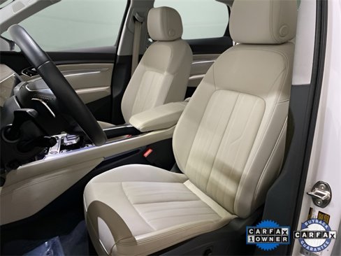 Used 2021 Audi e-tron Premium Plus w/ Premium Plus Package image 67