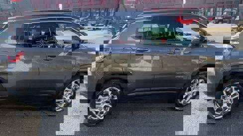 Used 2022 Jeep Compass Latitude image 43