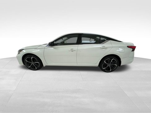 Used 2023 Nissan Altima 2.5 SR image 4