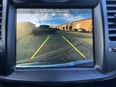 Used 2019 Chrysler 300 S image 32