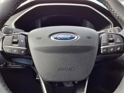 Used 2022 Ford Escape SEL image 16