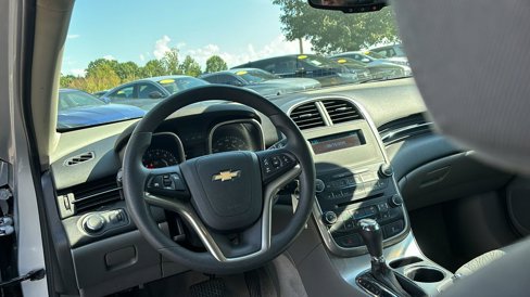 Used 2015 Chevrolet Malibu LS image 13