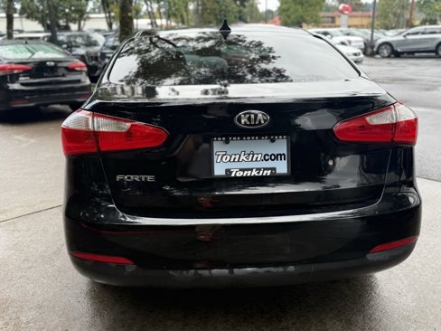 Used 2015 Kia Forte LX image 11