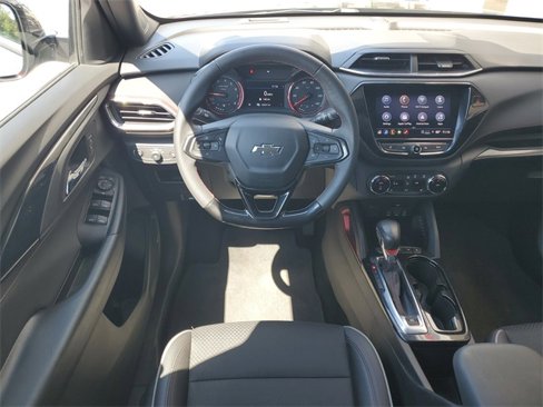 Used 2021 Chevrolet TrailBlazer RS w/ Technology Package image 27