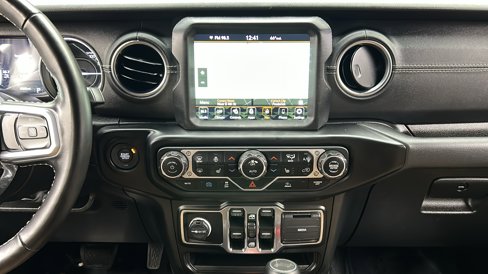 Used 2023 Jeep Wrangler Unlimited Sahara w/ Cold Weather Group image 20
