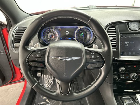 Used 2017 Chrysler 300 S image 25