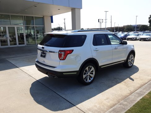 Used 2018 Ford Explorer Limited w/ Equipment Group 301A image 5