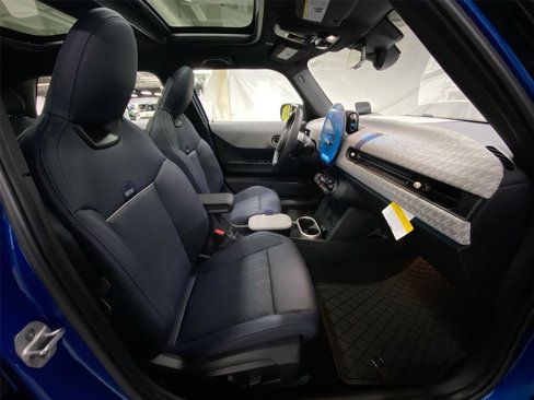 New 2025 MINI Cooper 4-Door Hardtop image 30