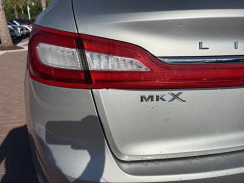 Used 2018 Lincoln MKX Reserve w/ Lincoln MKX Climate Package image 43
