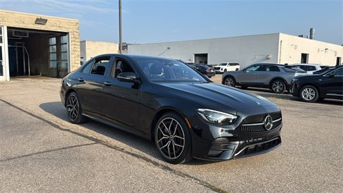Certified 2023 Mercedes-Benz E 350 4MATIC Sedan image 2