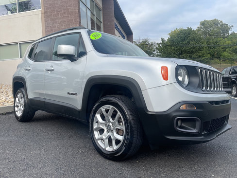 Used 2016 Jeep Renegade Latitude image 21