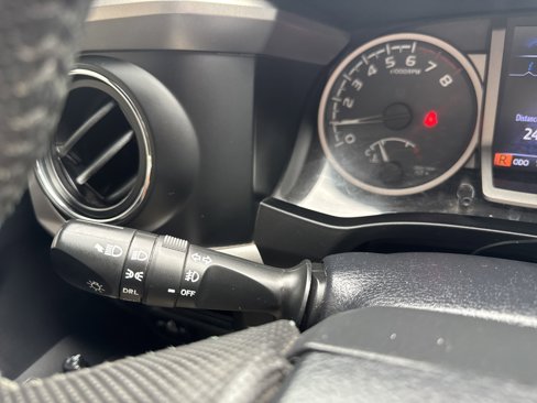 Used 2019 Toyota Tacoma SR5 image 34